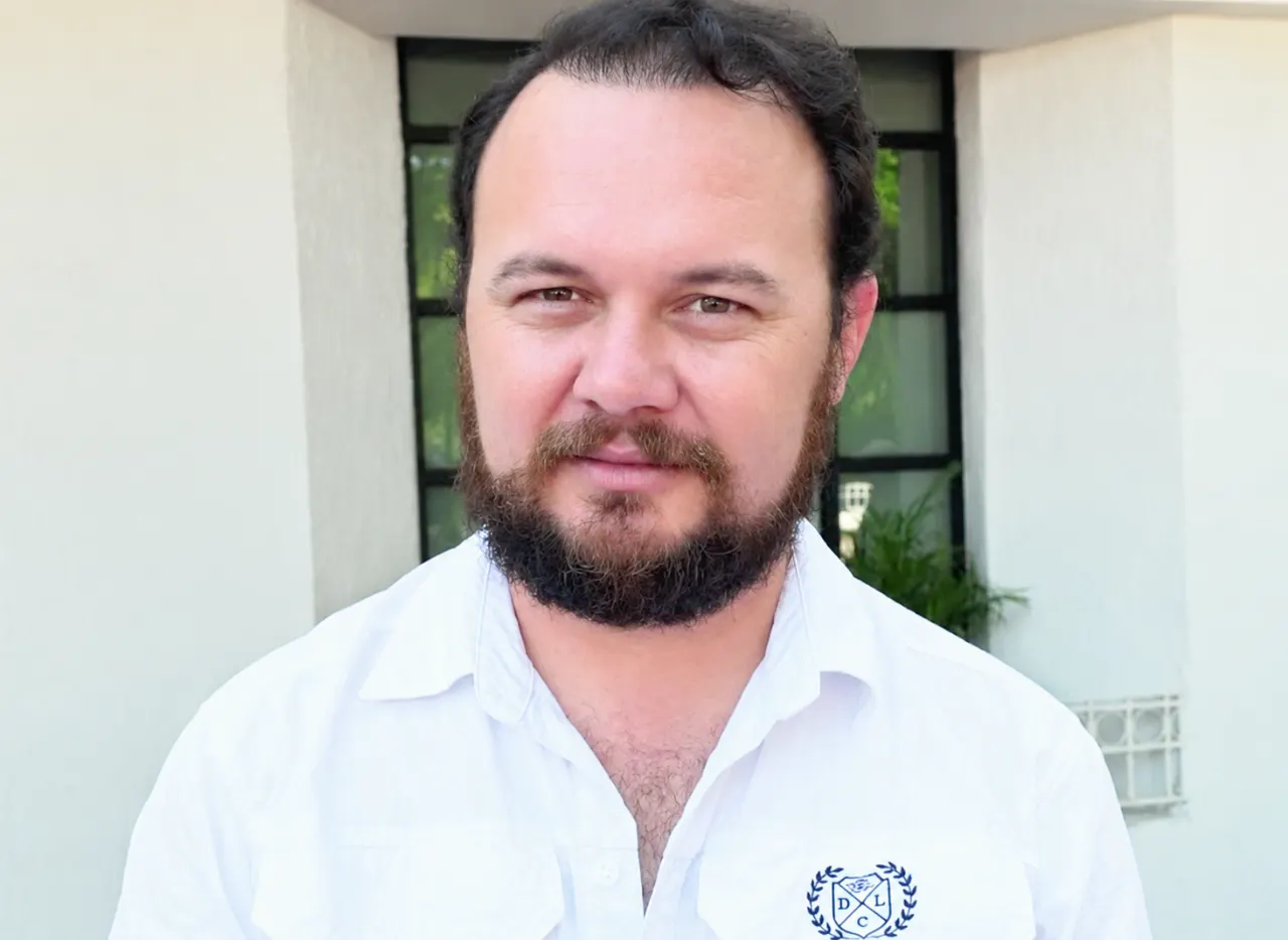 ¡VIOLADOR DE LEYES!